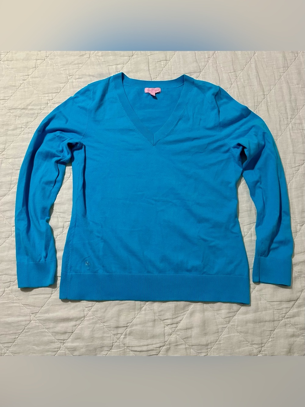 Women’s V-Neck Lilly Pulitzer Sweater in Bright Blue Large